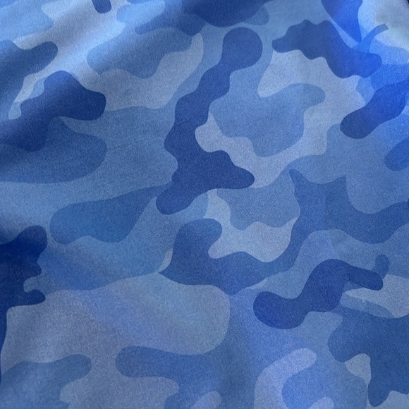 G/FORE Men's Golf Royal Blue Camo Golf Shorts LIKE NEW 9” INSEAM - Picture 10 of 16